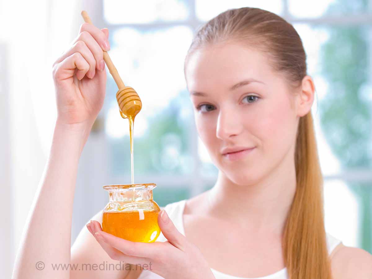 Top 4 Benefits of Honey For Hair Growth - Beauty Tips
