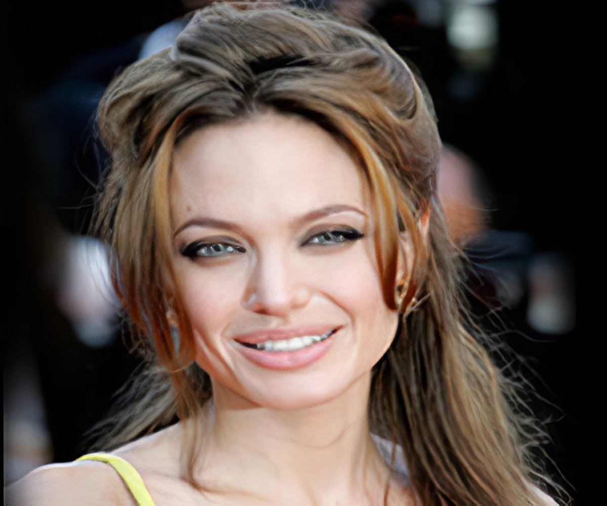 THIS ANGELINA JOLIE MAKEUP RECS? | Specktra: The online community for beauty