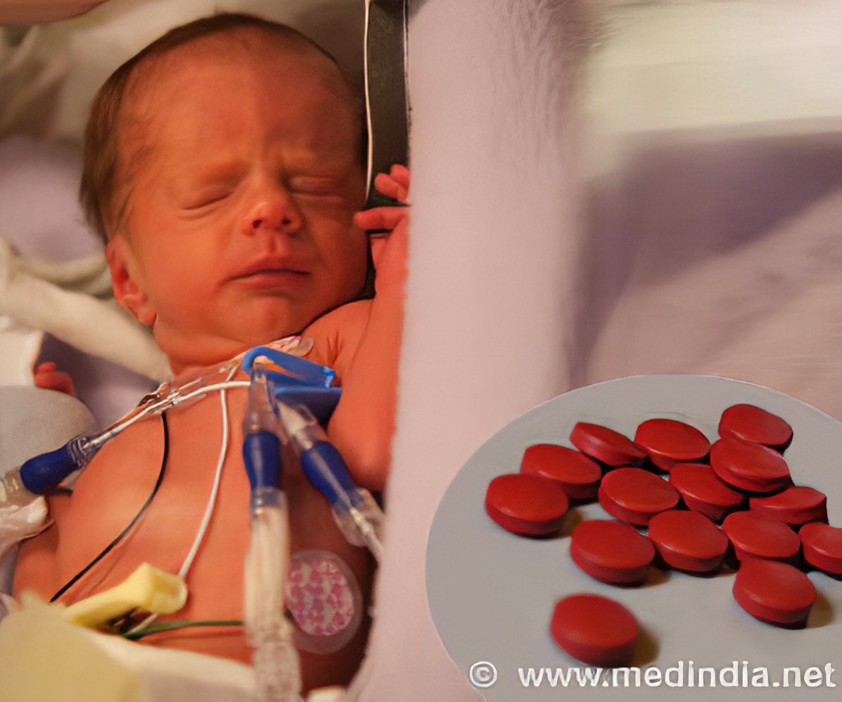 Tiny baby girl born weighing 400 gm survives in Udaipur