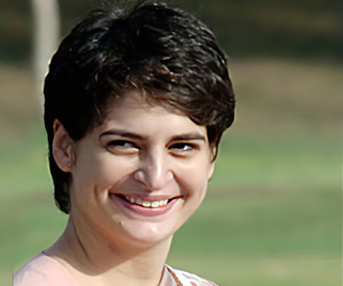 Priyanka Gandhi talks tough with Congress workers; says they have let the  party down - The Economic Times