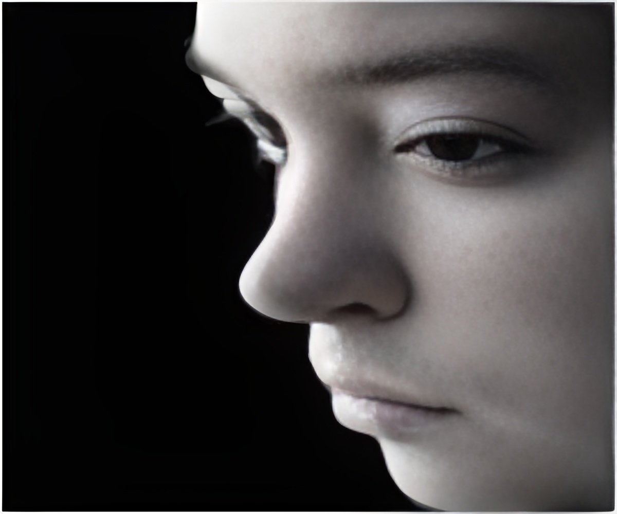 Twitter Image Colors, Content can Help Identify Users with Depression and Anxiety Twitter Image Colors, Content can Help Identify Users with Depression and Anxiety