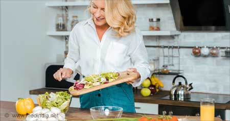Eat More Fruits and Vegetables to Fend Off Troublesome Menopause Symptoms
