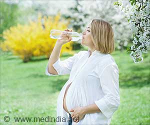 Pregnant Through a Heatwave? Smart Summer Tips for Moms-to-Be