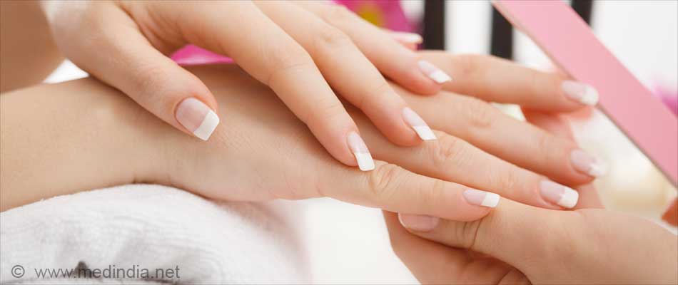 How Your Fingernails Can Show Signs of Disease | High Lakes Health Care |  Primary Care, Gynecology, Urgent Care and Behavioral Health in Bend,  Redmond, and Sisters Oregon